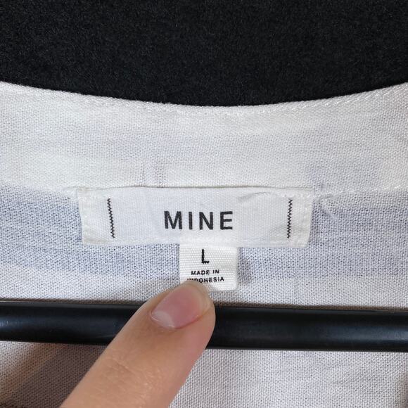 Mine Womens Blouse White Striped Sleeveless V Neck Tank Button Back Large - Picture 4 of 10